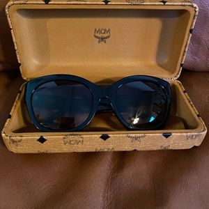 MCM MCM606S Sunglasses